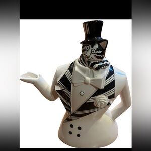 B. Kliban vintage top hat cat Black and White Teapot